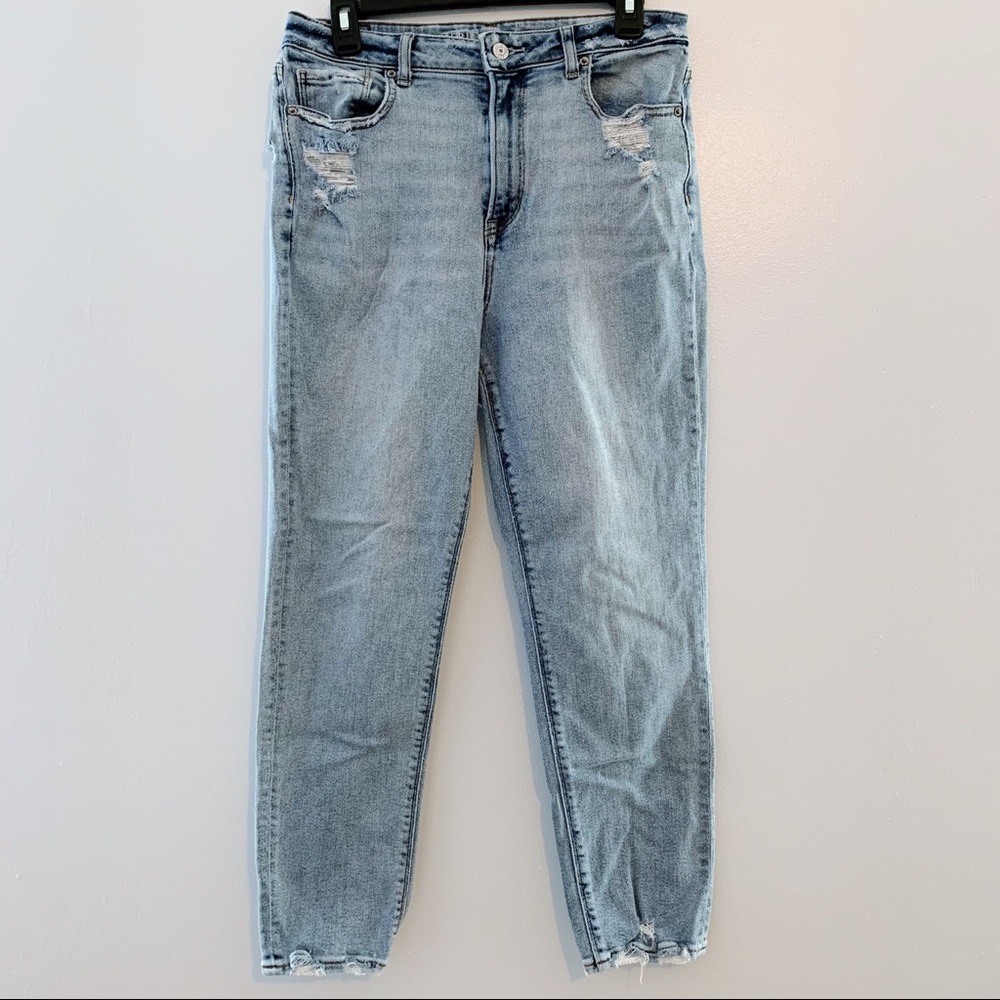 American Eagle mom jeans